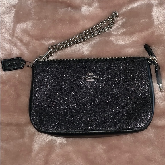 Coach clutch - Picture 1 of 1